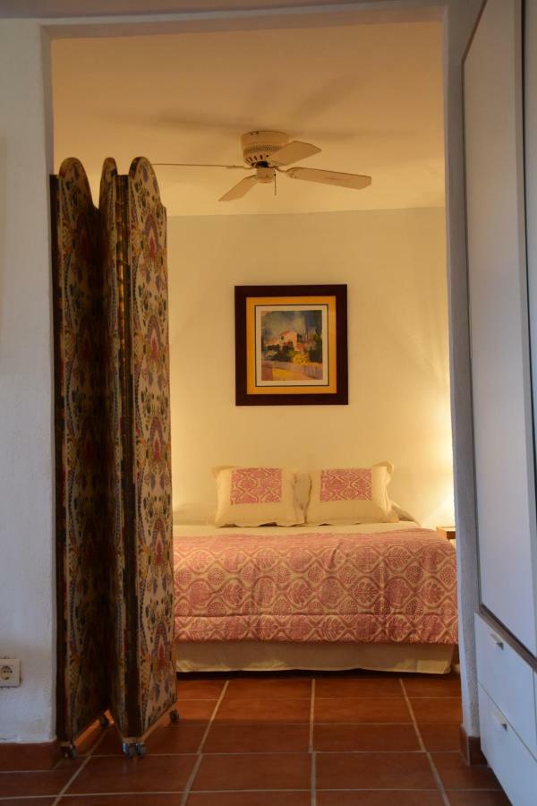 Apartamento-Estudio En Villa Con Piscina マラガ エクステリア 写真